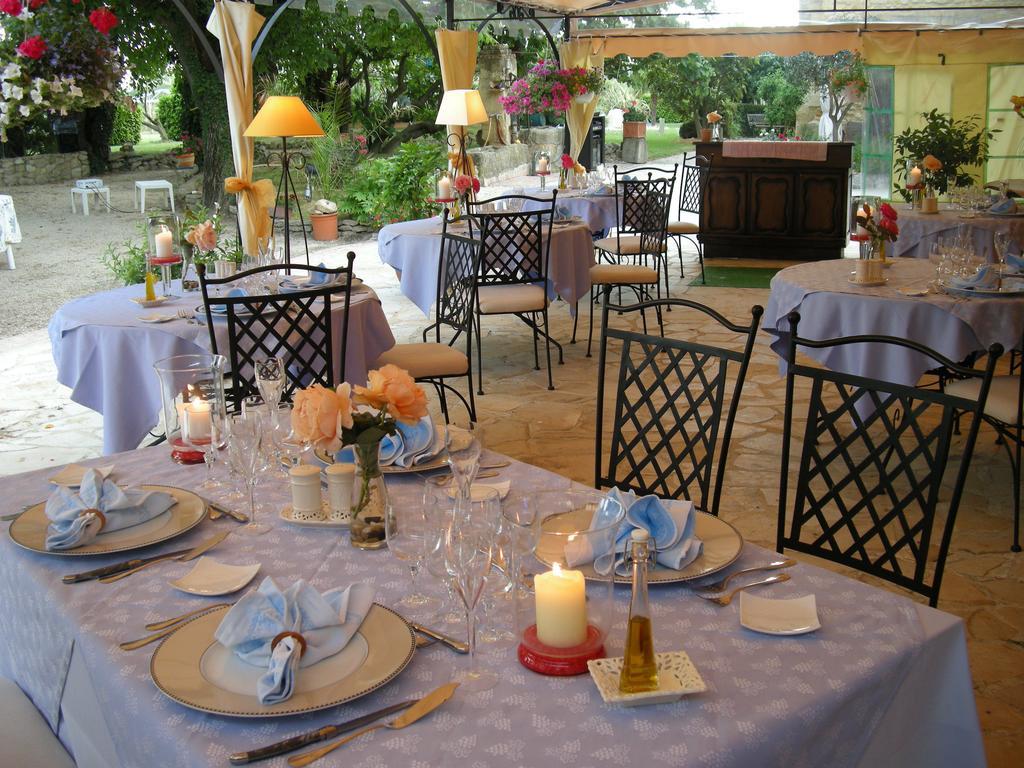 Bastide Des Princes B&B Caderousse Екстер'єр фото