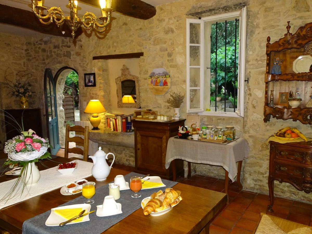Bastide Des Princes B&B Caderousse Екстер'єр фото